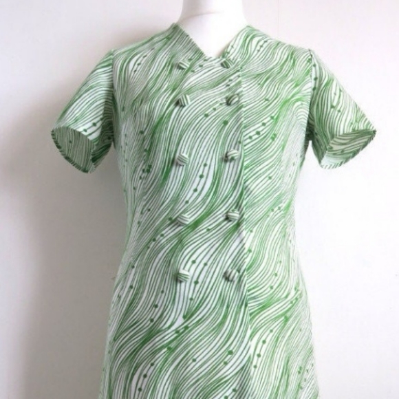 PIRKKOS PUKU FINLAND 1960s psychedelic mod dress - Picture 1 of 5